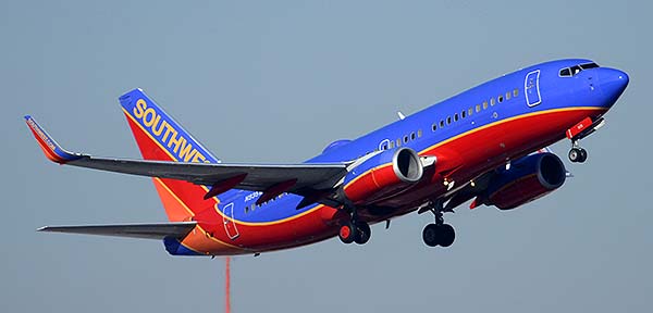 Southwest Boeing 737-7H4 N935WN, Phoenix Sky Harbor, December 22, 2014